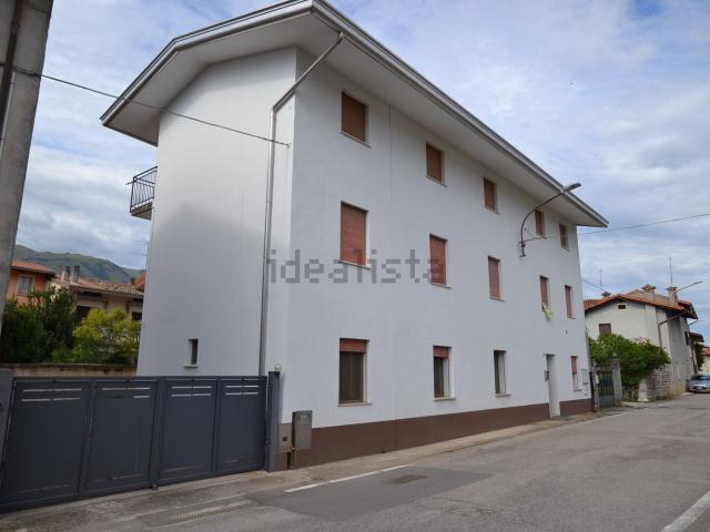 Appartamento in vendita a Aviano, Friuli-Venezia Giulia