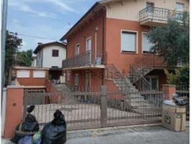 Appartamento in vendita a Lucrezia, Cartoceto