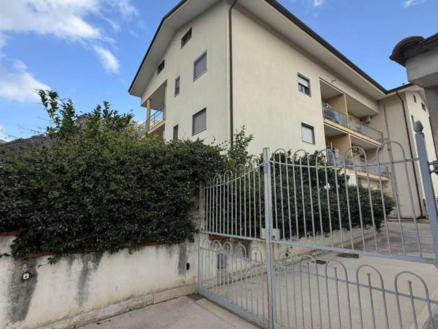 Appartamento in vendita a San Mango Piemonte, Salerno
