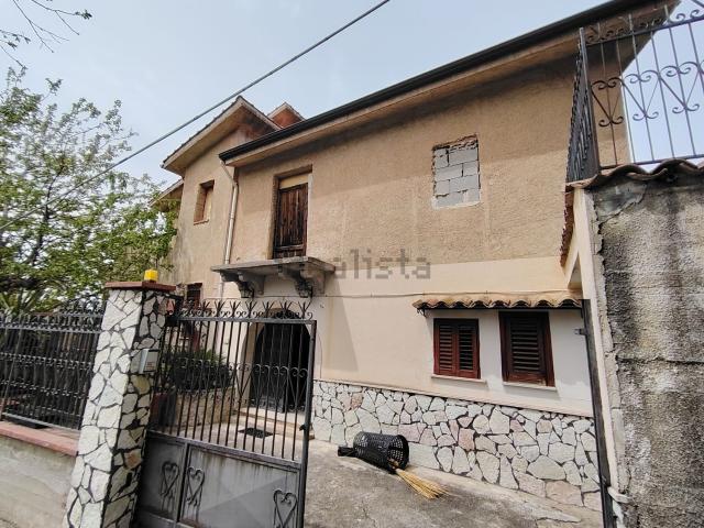 Appartamento in vendita a Montelepre, Sicilia