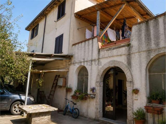 Appartamento in vendita a Morcone, Campania