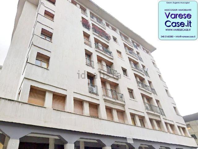 Appartamento in vendita a Centro, Gallarate