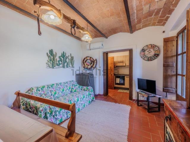 Appartamento in vendita a Cinigiano, Toscana