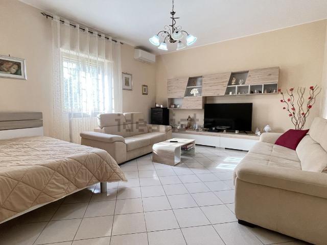 Appartamento in vendita a Municipio 4, Puglia