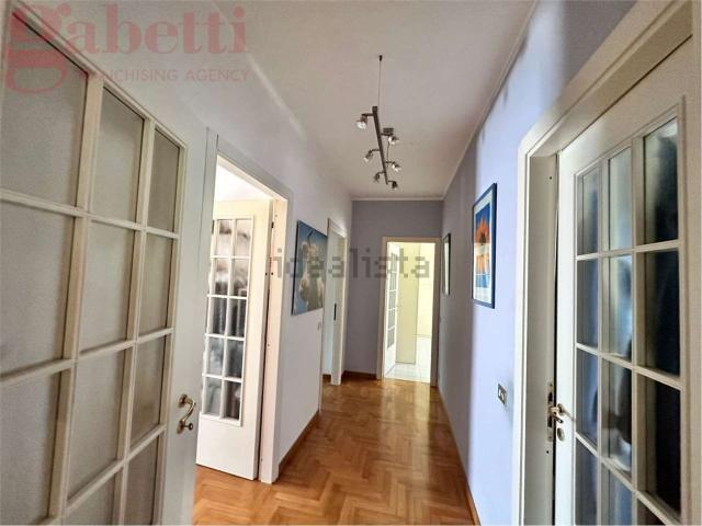 Appartamento in vendita a Crevenna, Erba