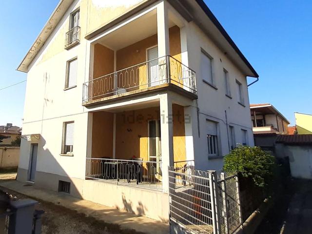 Appartamento in vendita a Mede, Lombardia