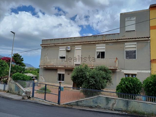 Appartamento in vendita a Segreto, Patti