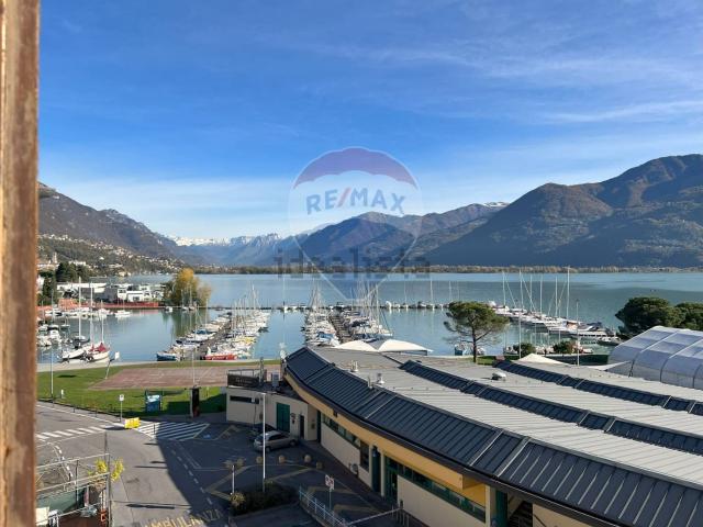 Attico in vendita a Lovere, Lombardia