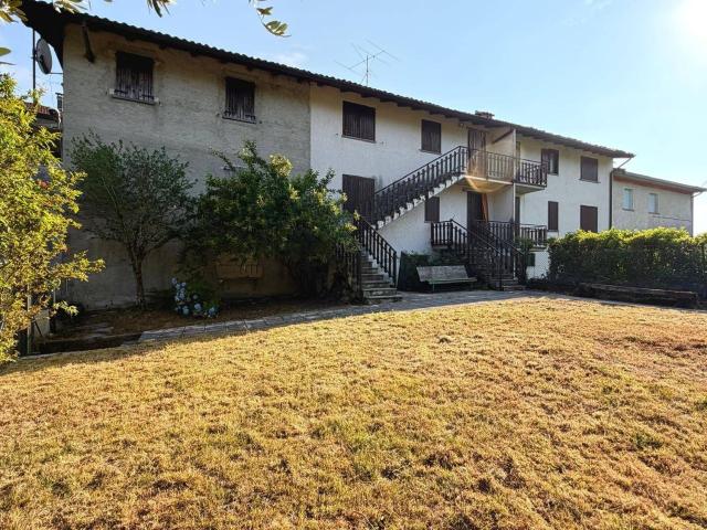 Appartamento in vendita a Albino, Lombardia