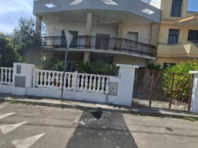 Appartamento in vendita a Puglia, Lecce