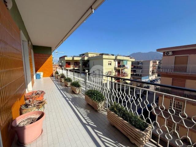 Appartamento in vendita a Volla, Campania