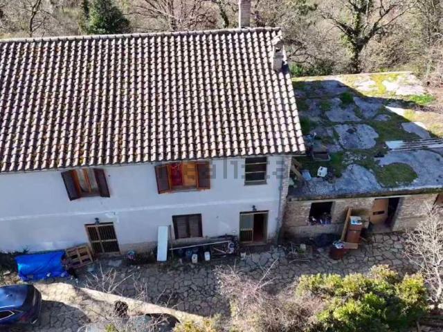 Appartamento in vendita a Battiferro, Terni