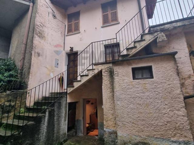 Appartamento in vendita a Comunità Montana Valli del Verbano, Agra