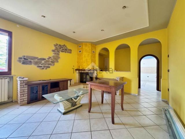 Appartamento in vendita a Farneto, Marche