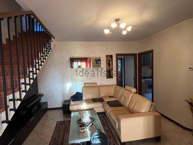 Appartamento in vendita a Pesaro, Pesaro E Urbino