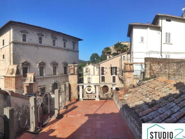 Appartamento in vendita a Amelia, Umbria