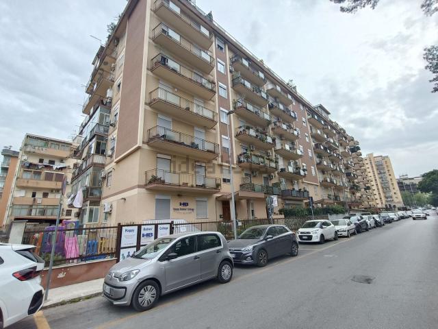 Appartamento in vendita a VI Circoscrizione, Palermo