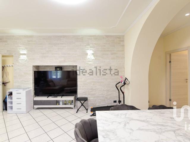 Appartamento in vendita a Casnate con Bernate, Casnate