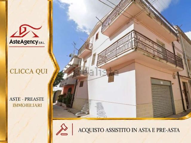 Appartamento in vendita a Irsina, Matera