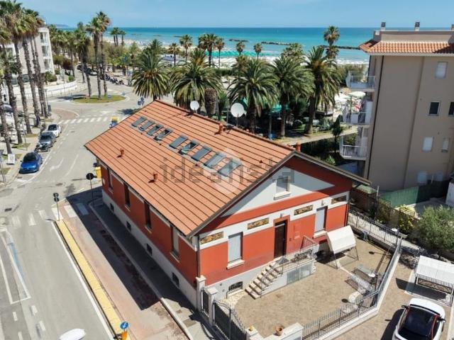 Appartamento in vendita a Mare, Marche
