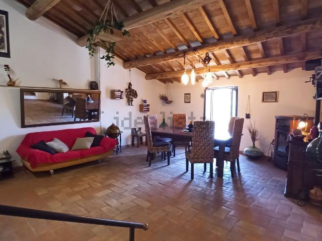 Appartamento in vendita a Viterbo, Lazio