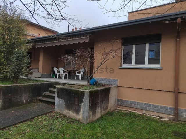 Appartamento in vendita a Giussano, Lombardia