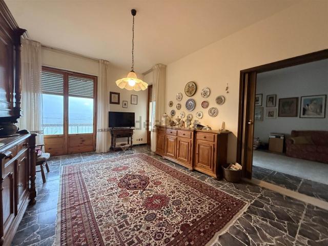 Appartamento in vendita a Vico d'Elsa, Firenze