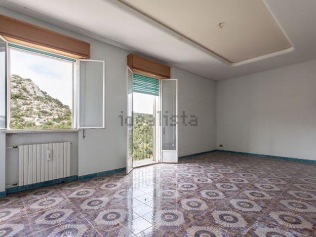 Appartamento in vendita a Cappuccini, Ragusa