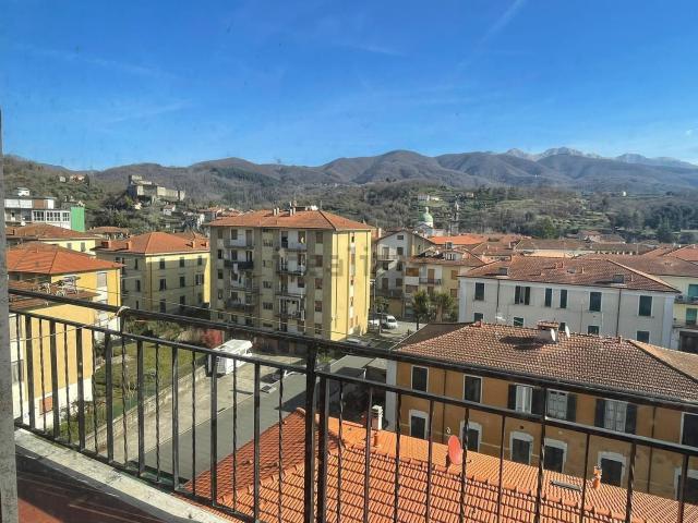 Appartamento in vendita a Pontremoli, Toscana