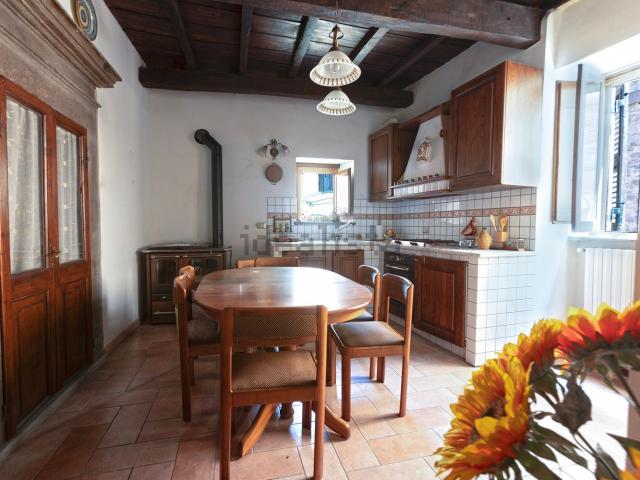 Appartamento in vendita a Vitorchiano, Lazio