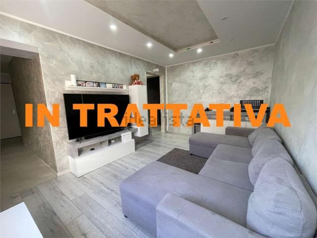 Appartamento in vendita a Barzago, Lombardia