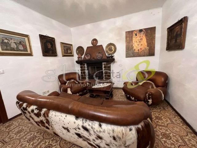 Appartamento in vendita a Apricale, Liguria