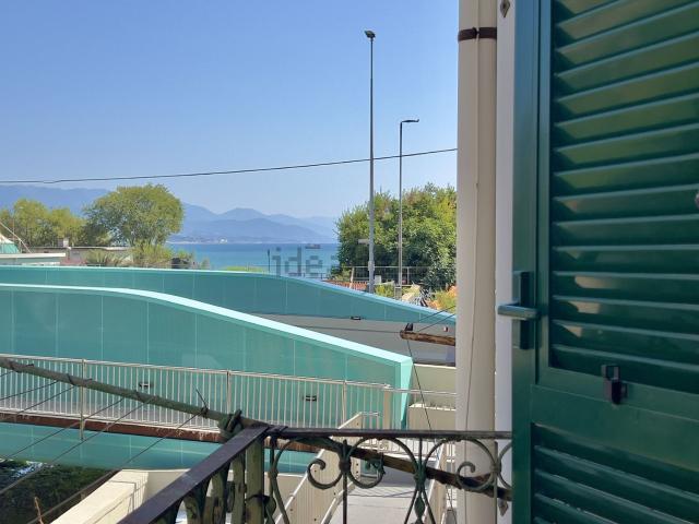 Attico in vendita a Vado Ligure, Liguria