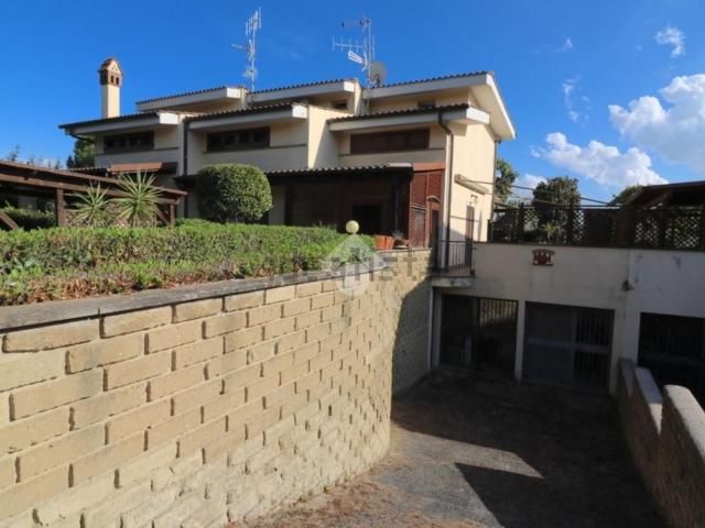 Appartamento in vendita a Ville di Nemi, Roma Capitale