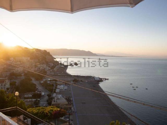 Appartamento in vendita a Vietri Sul Mare, Campania