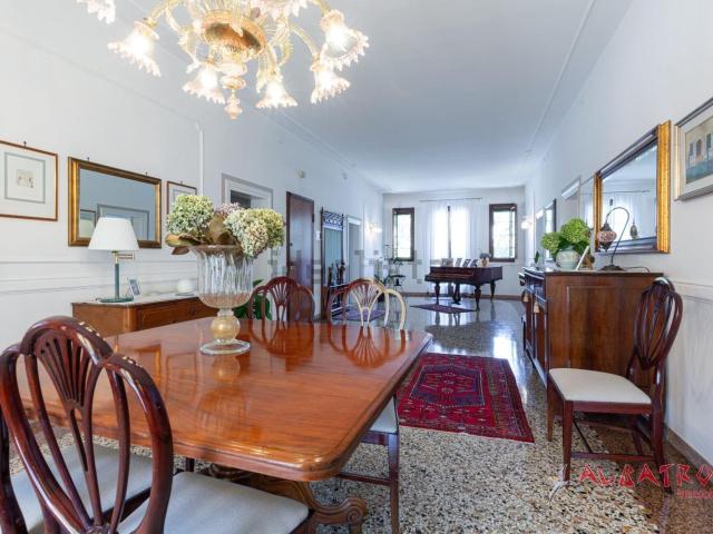 Appartamento in vendita a Venezia