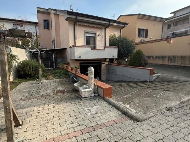 Appartamento in vendita a Marche, Macerata