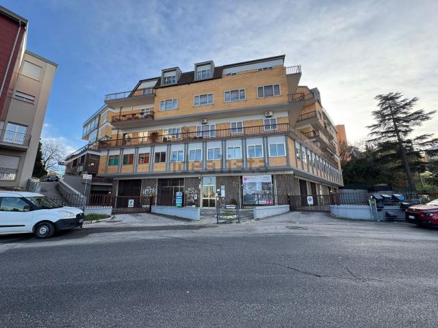 Appartamento in vendita a Campobasso, Molise