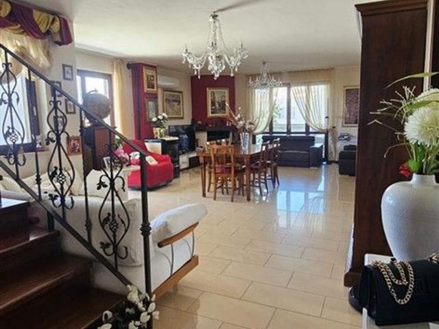 Attico in vendita a Luna e Sole, Cala Di Volpe