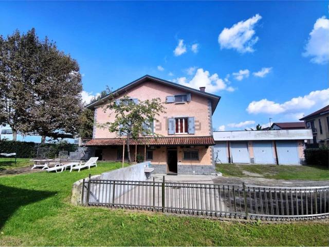 Appartamento in vendita a Carpiano, Lombardia