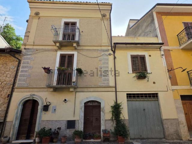 Appartamento in vendita a Introdacqua, Abruzzo