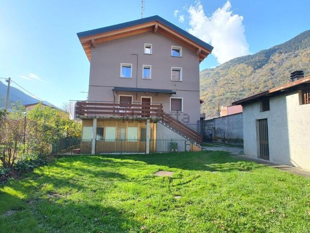 Appartamento in vendita a Edolo, Brescia