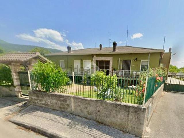 Appartamento in vendita a Campello Sul Clitunno, Umbria