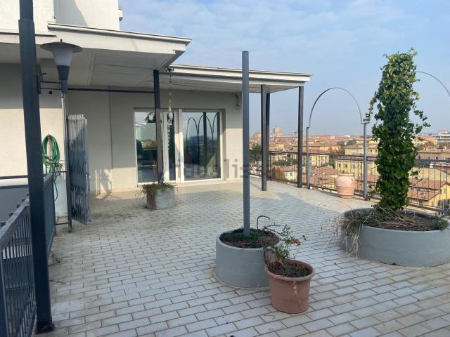 Attico in vendita a Buon Pastore-Sant'Agnese-San Damaso, Modena