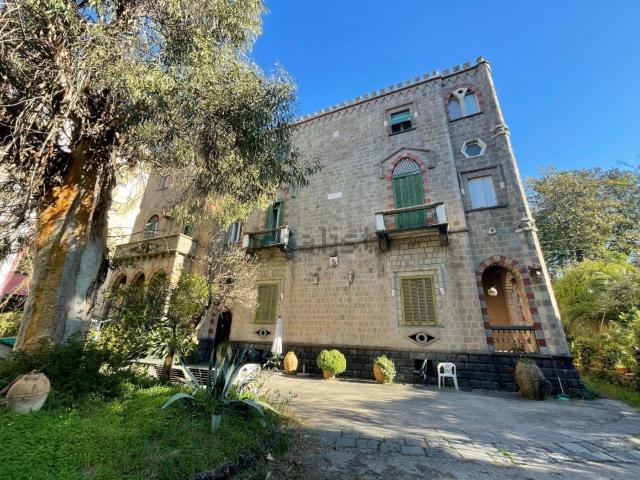 Appartamento in vendita a Portici, Campania