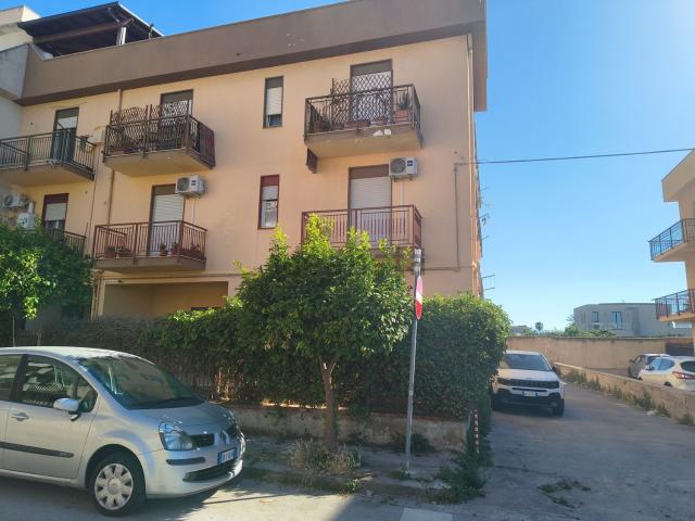 Appartamento in vendita a Cinisi, Sicilia