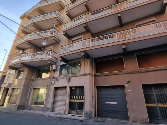 Appartamento in vendita a Bronte, Sicilia