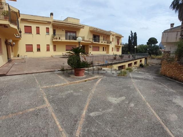 Appartamento in vendita a Cinisi, Sicilia