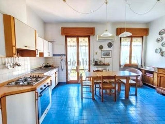 Appartamento in vendita a Medio Levante, Serra Riccò