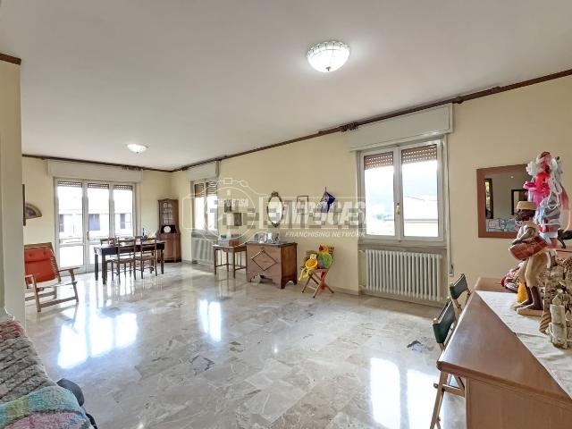 Appartamento in vendita a Sarnico, Lombardia